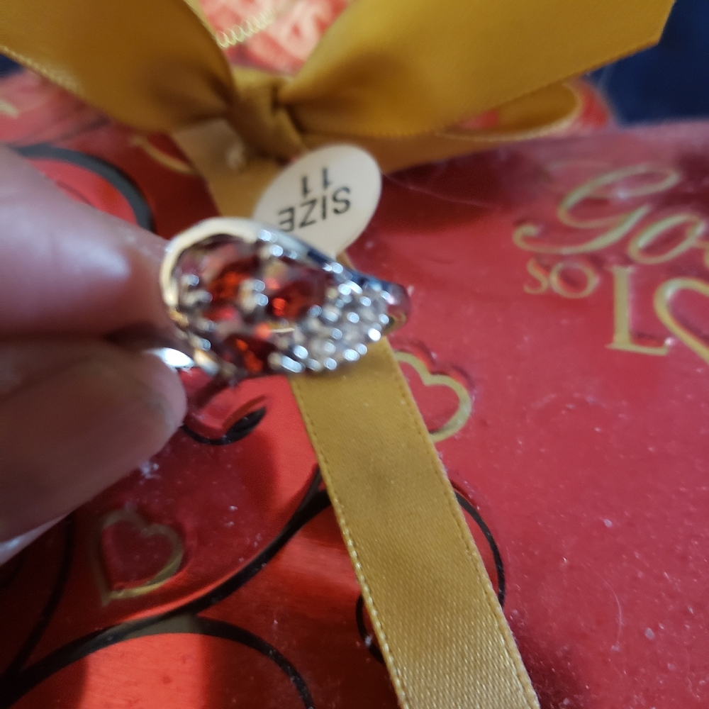 A ring - Picture 4 of 4